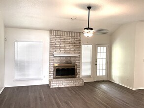 2115 Rosemary Ln in Round Rock, TX - Building Photo - Building Photo