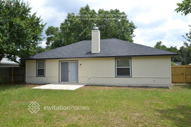 2743 McCormick Woods Dr in Jacksonville, FL - Building Photo - Building Photo