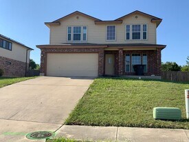 5804 Chuckwagon Cir in Killeen, TX - Building Photo