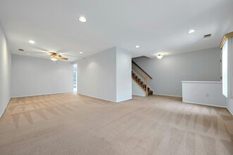 2391 Quill Ct in Mahwah, NJ - Building Photo - Building Photo