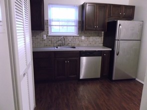 Village Knoll Apartment Homes in Harrisburg, PA - Building Photo - Interior Photo