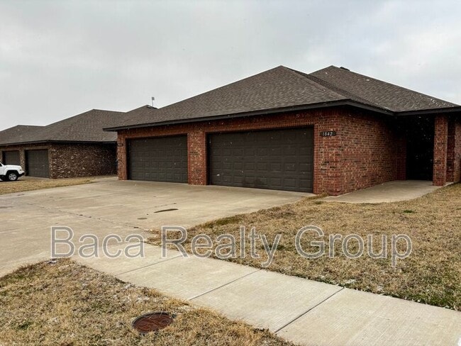 1842 Post Oak Rd in El Reno, OK - Building Photo - Building Photo