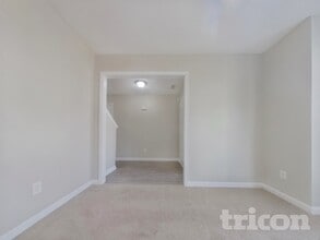 341 Rosemont Ct in Hiram, GA - Foto de edificio - Building Photo