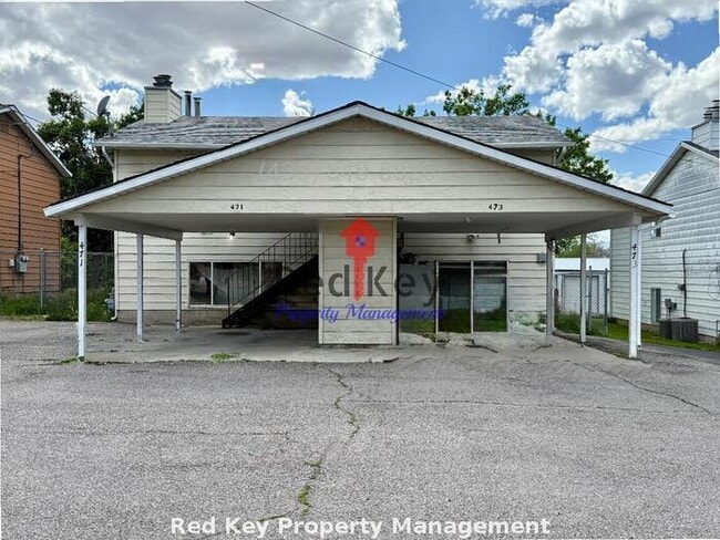 property at 471 N 7th St