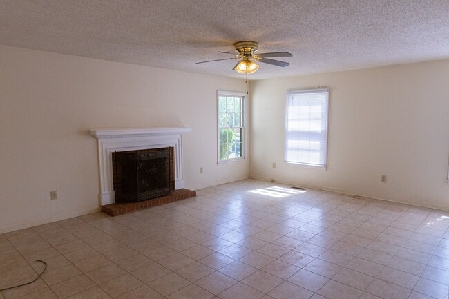 property at 225 Holcomb Dr