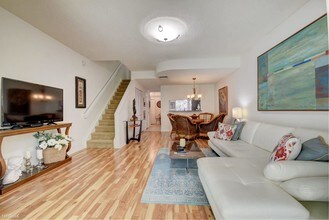 911 Kokomo Key Ln in Delray Beach, FL - Building Photo - Building Photo