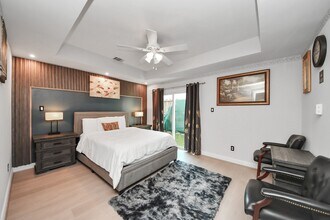 9715 Riddlewood Ln in Houston, TX - Building Photo - Building Photo