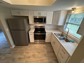 7126 Leighton Way in Orlando, FL - Building Photo - Building Photo