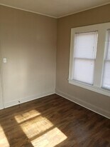 2147 Avenue E, Unit 2147 Ave E Apt C in Wichita Falls, TX - Building Photo