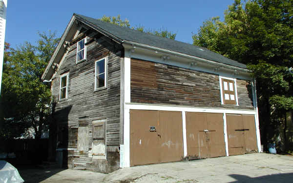 377 Westford St in Lowell, MA - Building Photo - Building Photo