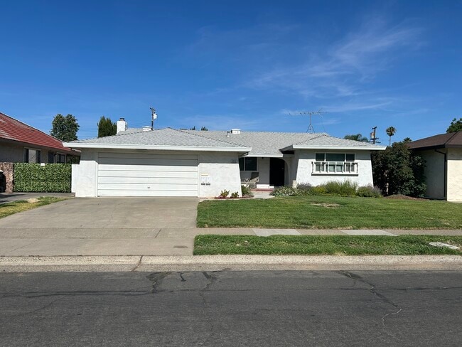 property at 4033 71st St