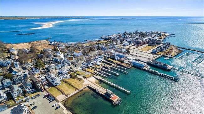 91 Water St, Unit 2S in Stonington, CT - Building Photo - Building Photo
