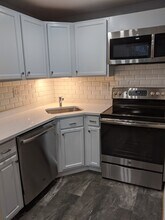 1780 N Troy St, Unit 705 in Arlington, VA - Building Photo - Building Photo