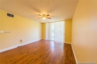 2113 Renaissance Blvd-Unit -206 in Miramar, FL - Building Photo - Building Photo