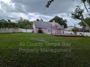 12032 Steppingstone Blvd in Tampa, FL - Building Photo - Building Photo