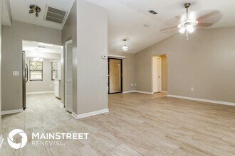 11012 Bentwood Ct in New Port Richey, FL - Building Photo - Building Photo