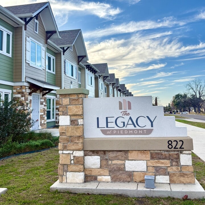 The Legacy at Piedmont - Seniors 62 and over in San Antonio, TX - Foto de edificio