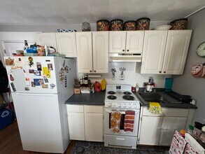 639 Somerville Ave, Unit 1 in Somerville, MA - Foto de edificio - Building Photo