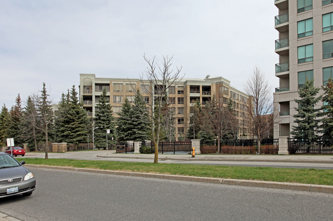 The Tapestry in Toronto, ON - Building Photo - Building Photo