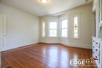 548 Washington St, Unit 3 in Boston, MA - Foto de edificio - Building Photo