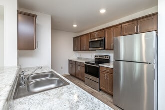 West Lake Meadows in Owatonna, MN - Foto de edificio - Interior Photo