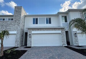 8956 Swing Ln in Davenport, FL - Building Photo