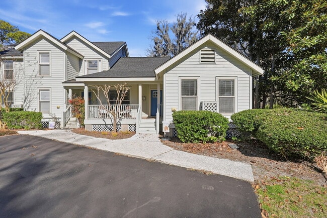 property at 12 Valencia Rd