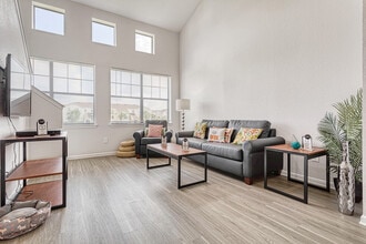 The Lofts in Orlando, FL - Building Photo - Interior Photo