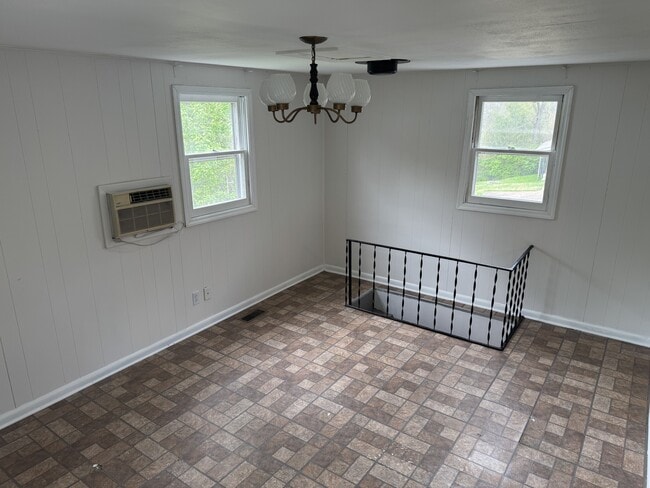 323 W Midvale Ave in Chattanooga, TN - Building Photo - Building Photo
