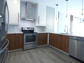 235 Market St, Unit 510 in San Diego, CA - Building Photo - Building Photo