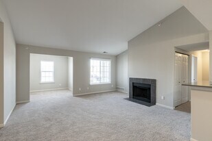 The Villas at Main Street in Ann Arbor, MI - Building Photo