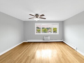 39 Willow St in Boston, MA - Building Photo - Building Photo