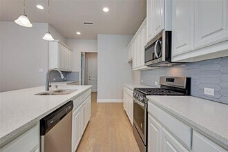 156 McCartt Dr. in Lewisville, TX - Building Photo - Building Photo