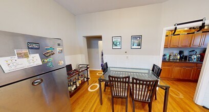 23 Tufts St, Unit 2A in Cambridge, MA - Foto de edificio - Building Photo