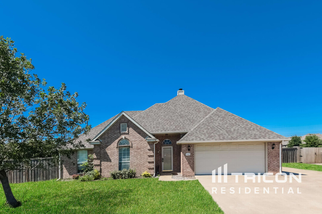 101 E 7th St in Prosper, TX - Building Photo