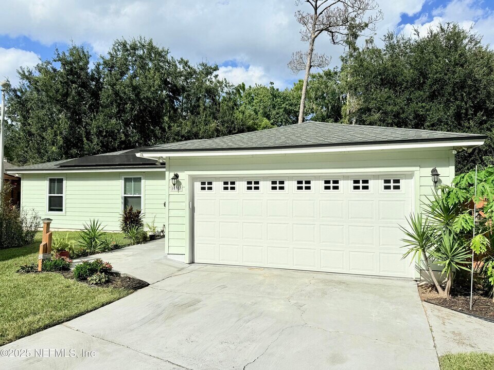 10373 Windfern Ct N in Jacksonville, FL - Building Photo