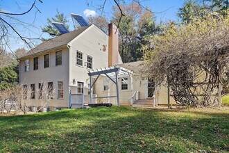 379 Concord Rd in Sudbury, MA - Building Photo - Building Photo