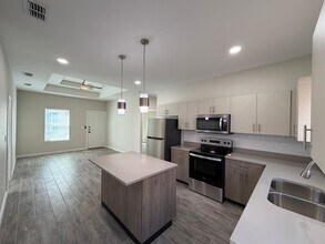3900 Ventura Ave, Unit 1 in Edinburg, TX - Building Photo - Building Photo