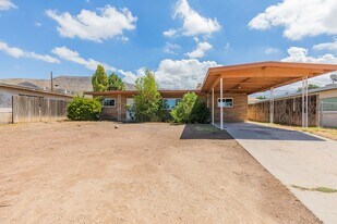 3 Bedroom 2 Bath Home in Alamogordo, NM - Building Photo