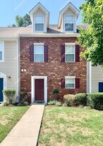 10213 Sarah St in Midlothian, VA - Building Photo
