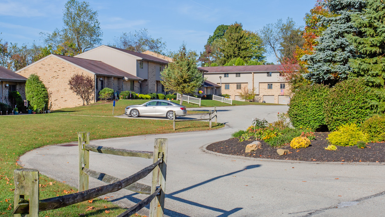 The Landing at Latrobe in Latrobe, PA - Building Photo