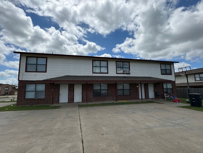 property at 1306 Monroe Loop