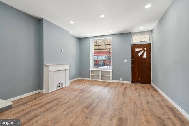 2523 W Montgomery Ave in Philadelphia, PA - Building Photo - Building Photo