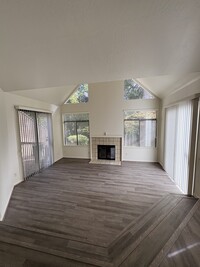 3306 Parker Hill Rd in Santa Rosa, CA - Foto de edificio - Building Photo