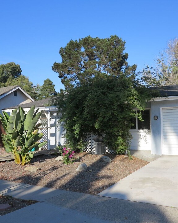 11766 Los Osos Valley Rd in San Luis Obispo, CA - Building Photo