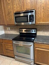 1233 Brownford Dr in Burleson, TX - Building Photo - Building Photo