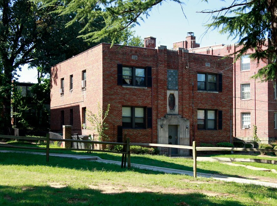 Carter Frederick Apartments in Evanston, IL - Foto de edificio