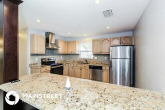 4036 Waikiki Dr in Sarasota, FL - Building Photo - Building Photo
