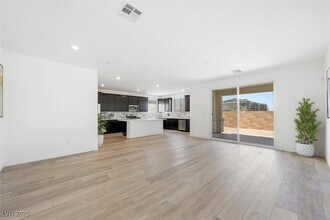 827 Aurelie Ridge St in Henderson, NV - Building Photo - Building Photo