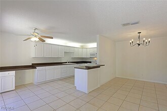 12341 Woodrose Ct in Ft. Myers, FL - Building Photo - Building Photo